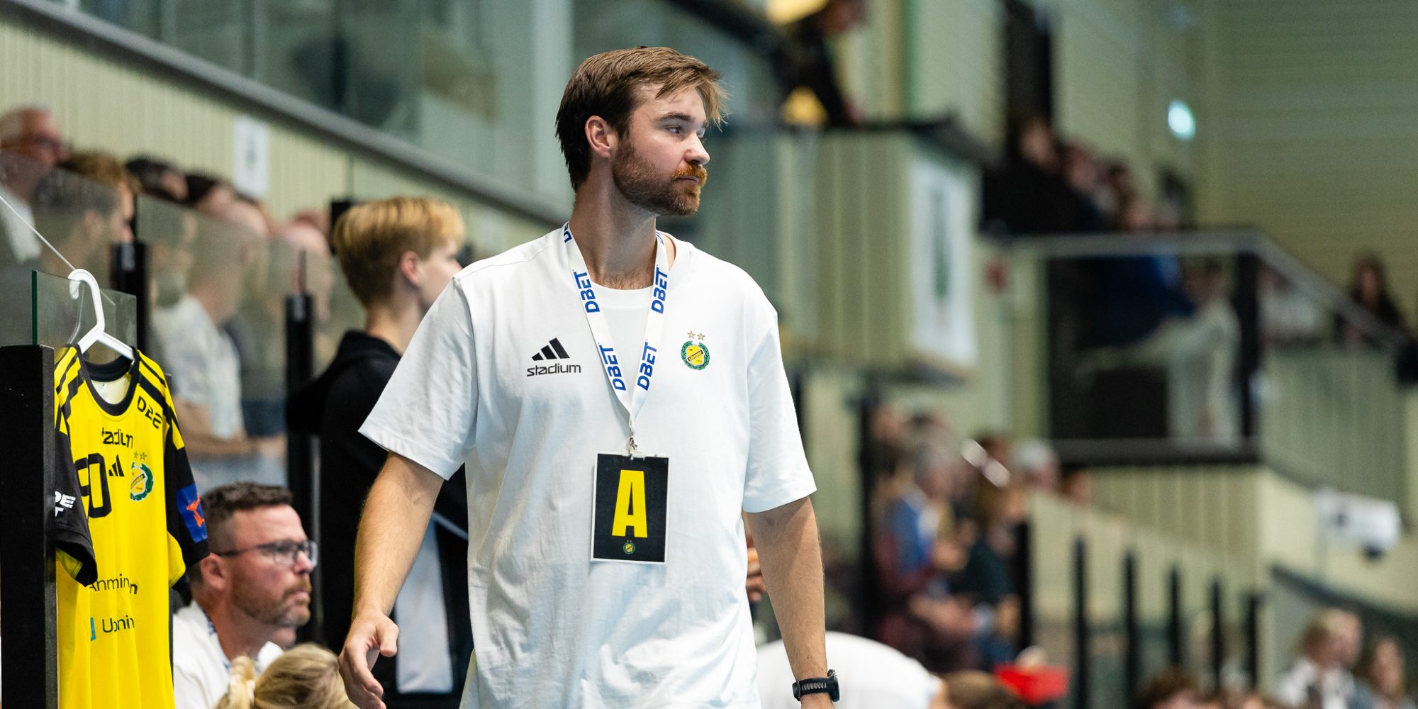 260923 Sävehofs huvudtränare Linus Ekman under handbollsmatchen i Handbollsligan herr mellan Önnered och Sävehof den 23 september 2026 i Göteborg. 
Foto: Michael Erichsen / BILDBYRÅN / COP 89 / MI1031